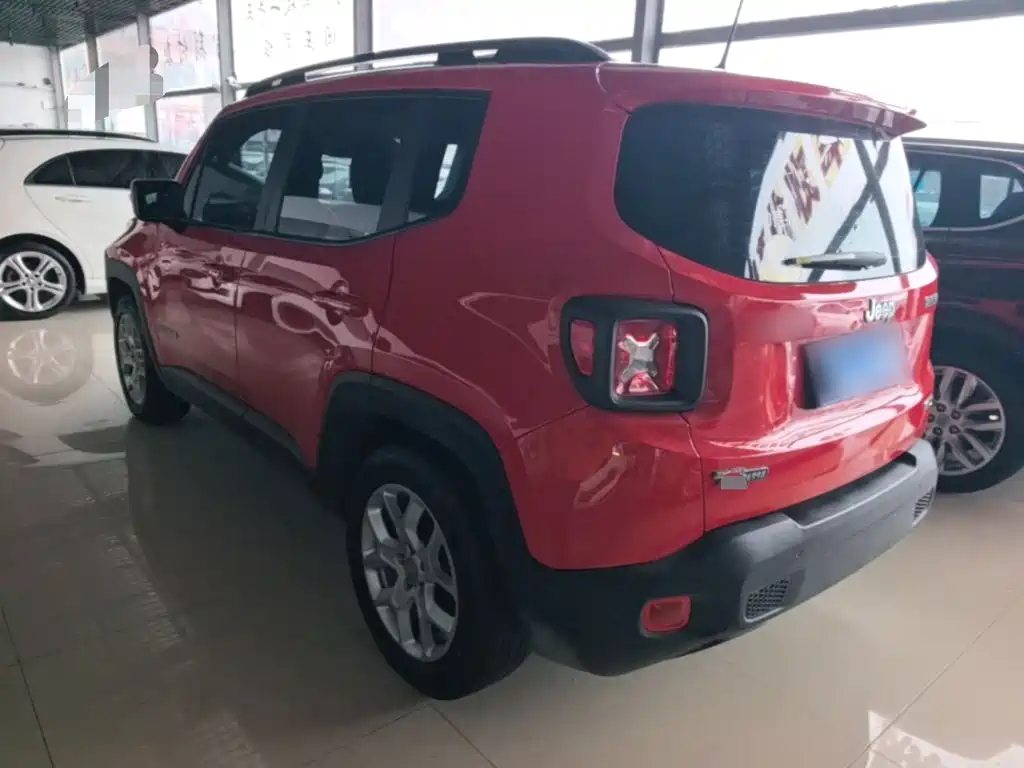 Jeep Renegade — миниатюра 5