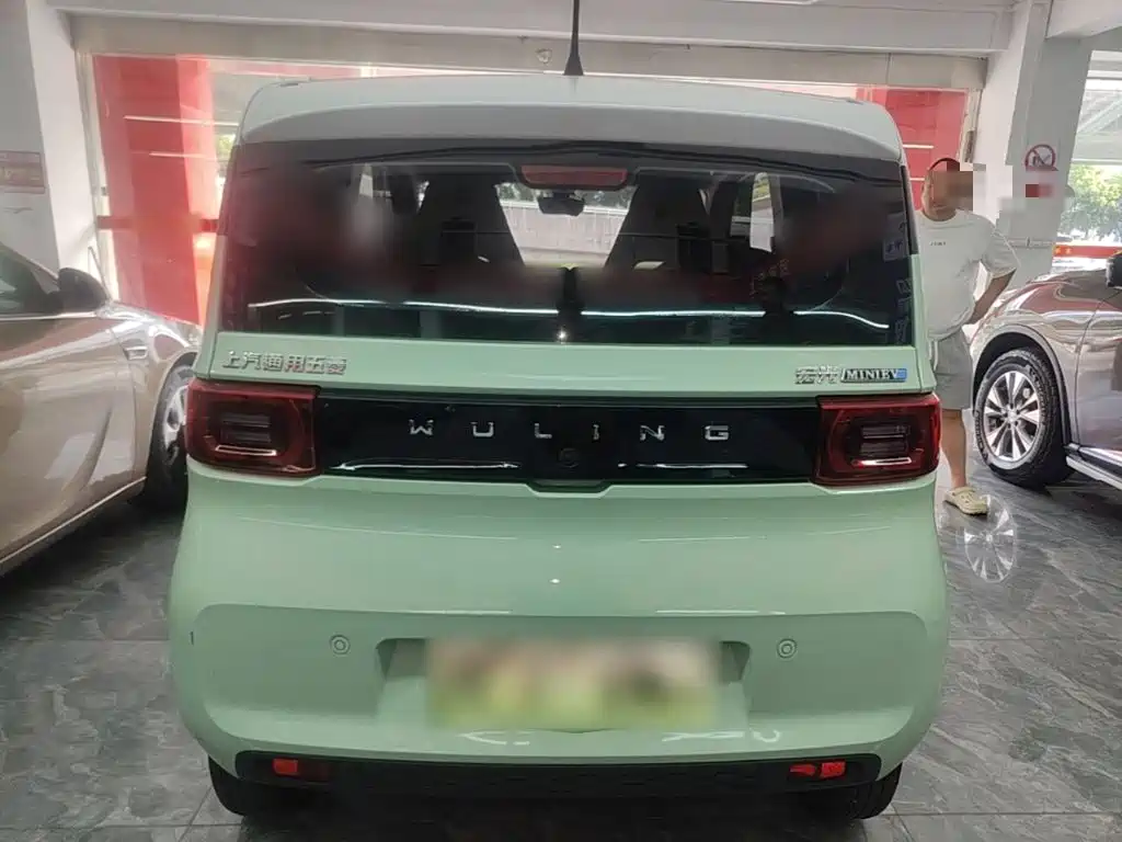 Wuling MINIEV — миниатюра 6
