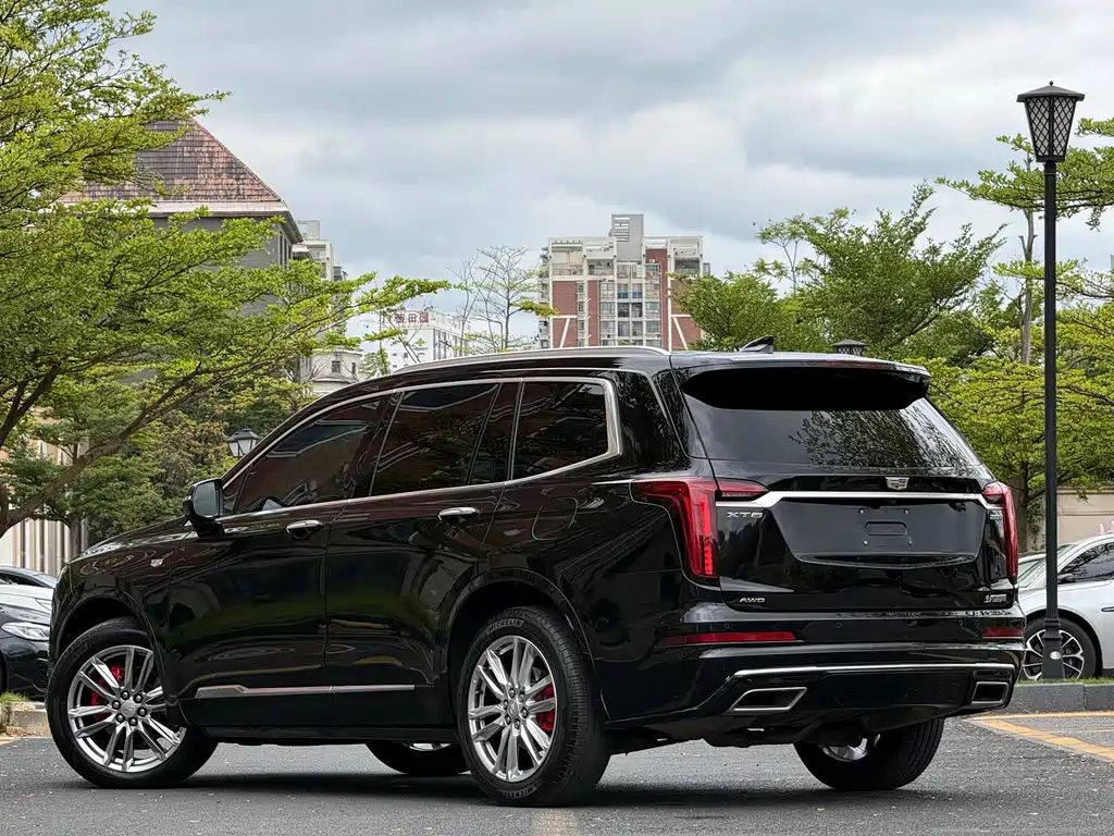 Cadillac XT6 — миниатюра 5