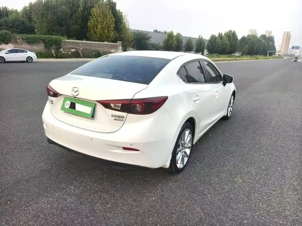 Mazda 3 Axela — миниатюра 8