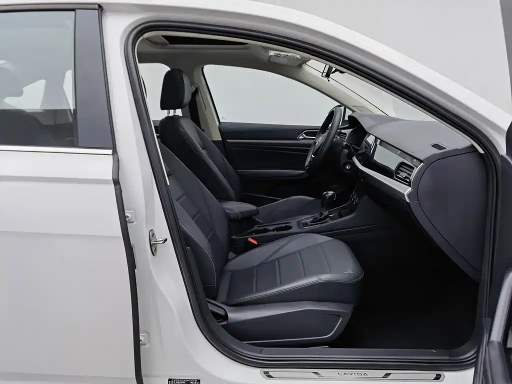 Volkswagen Lavida — миниатюра 23