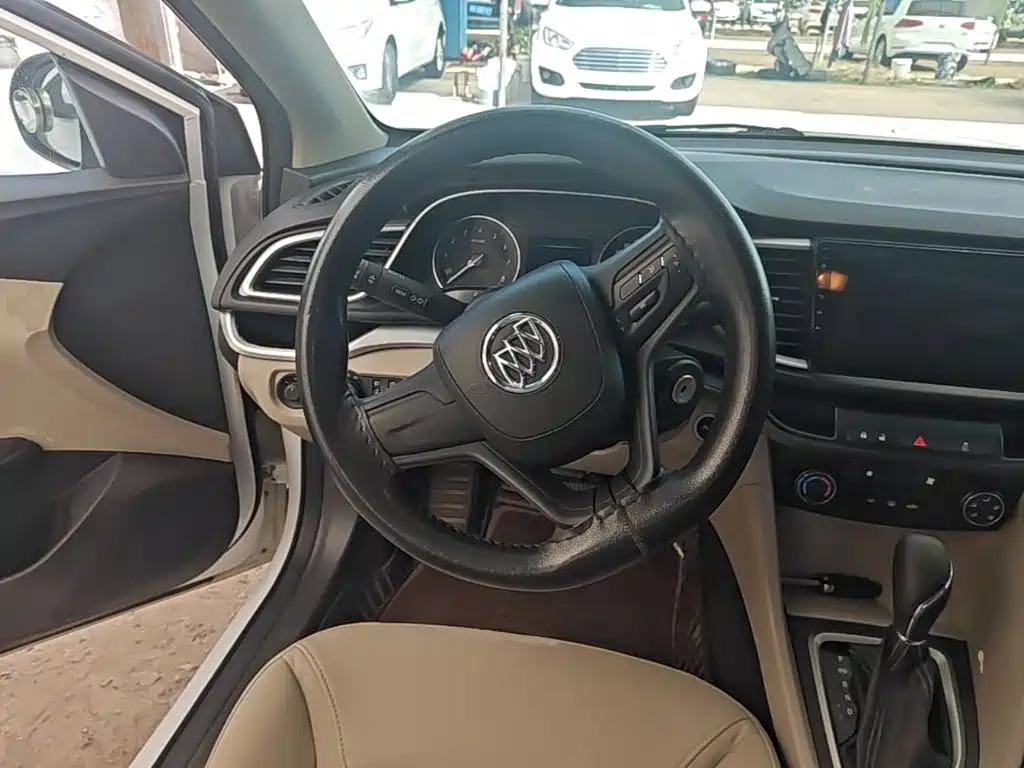 Buick Excelle — миниатюра 11