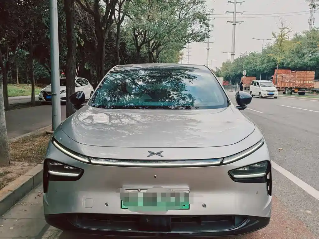 XPeng G7 — миниатюра 2