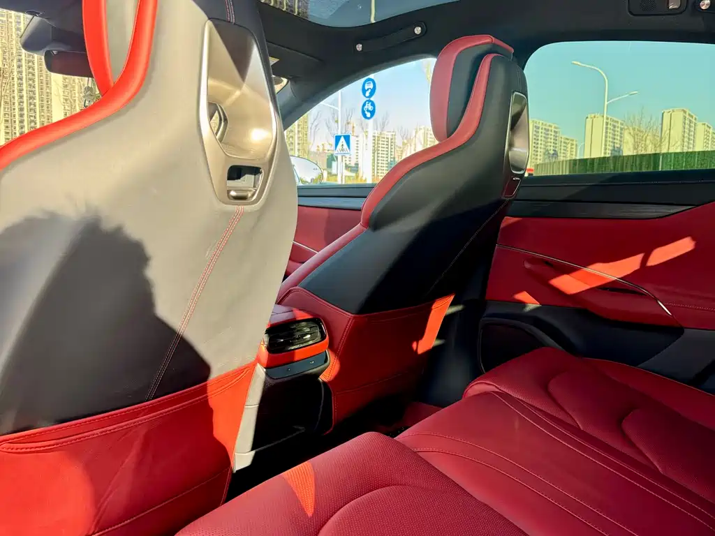 XIAOMI CAR XIAOMI SU7