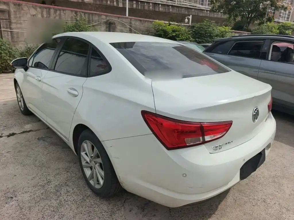 Buick Verano — миниатюра 5