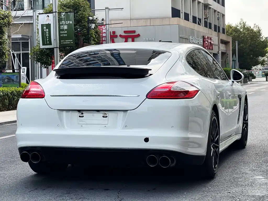 Porsche Panamera 2013 Panamera Platinum Edition 3.6L