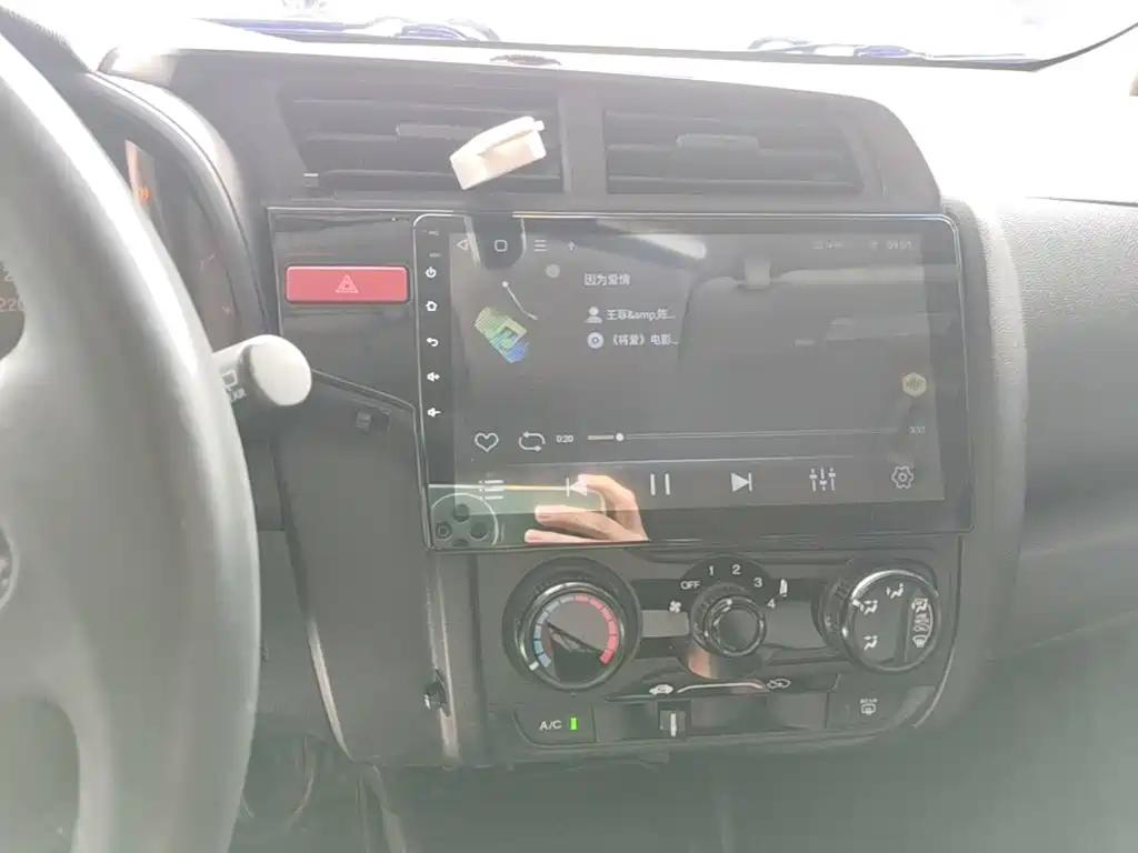 Honda Fit — миниатюра 13