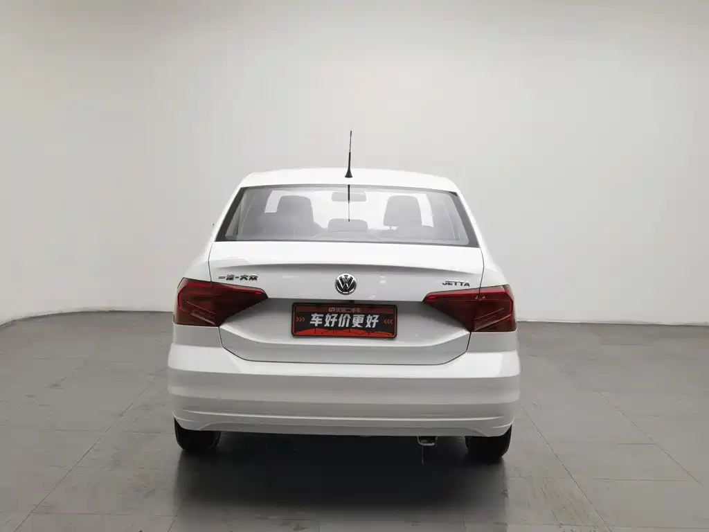Volkswagen Jetta — миниатюра 4