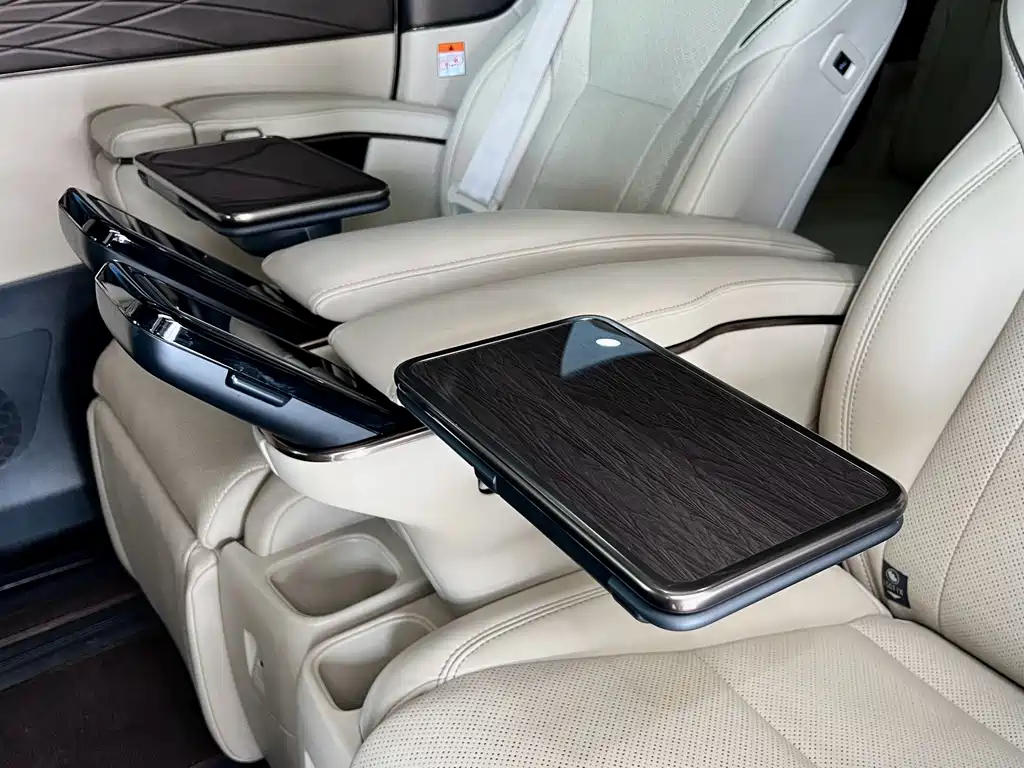Toyota Alphard — миниатюра 13