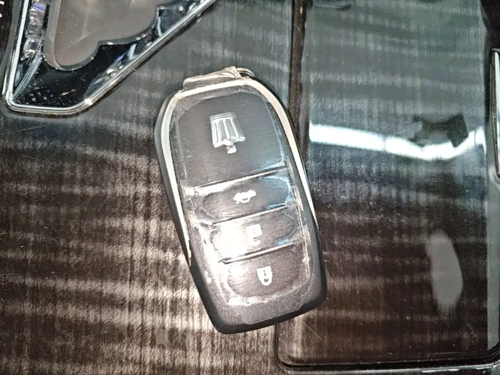 Toyota Crown — миниатюра 9