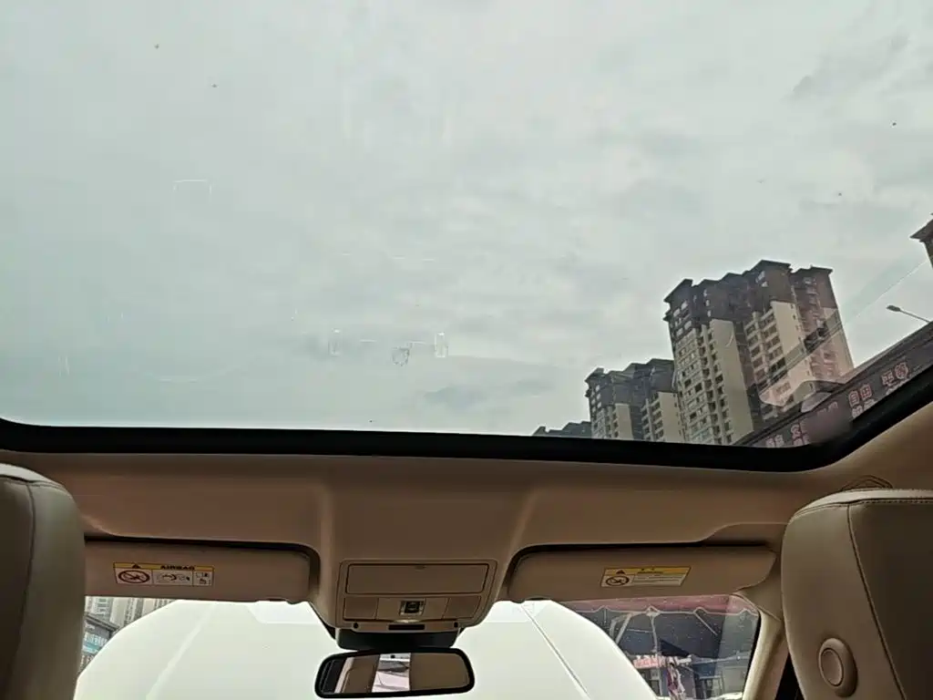 Land Rover Evoque — миниатюра 18