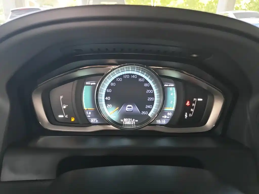 Volvo XC60 — миниатюра 12