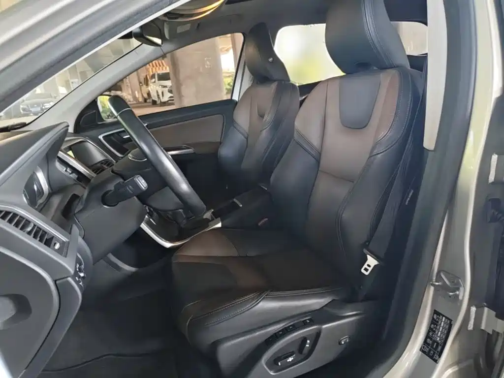 Volvo XC60 — миниатюра 15