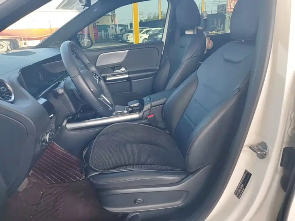Mercedes-Benz GLA — миниатюра 15