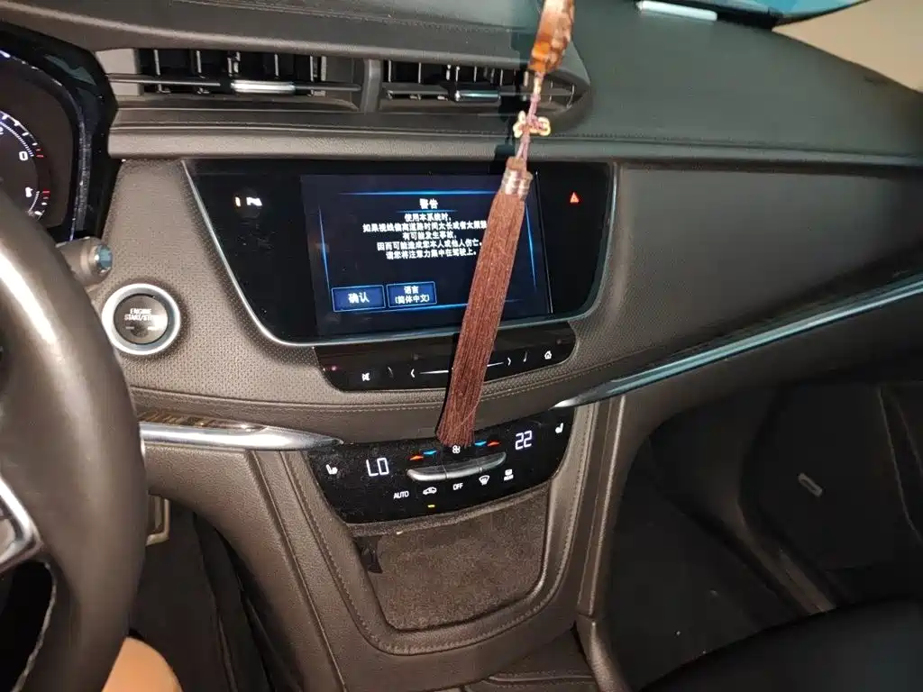 Cadillac XT5 — миниатюра 6