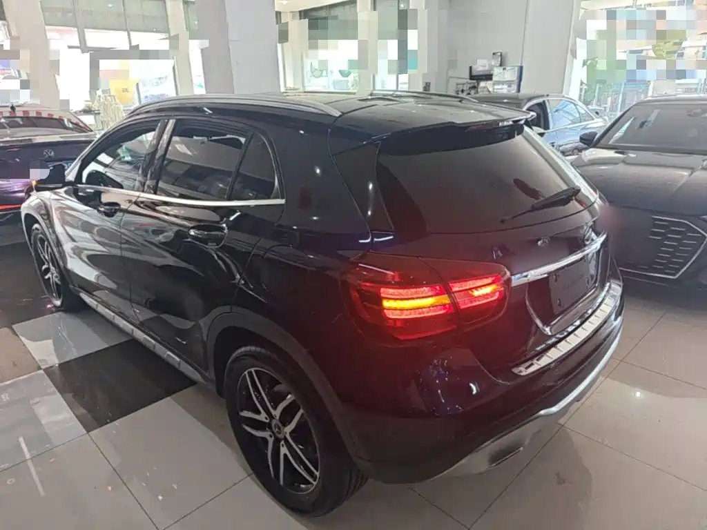 Mercedes-Benz GLA — миниатюра 5