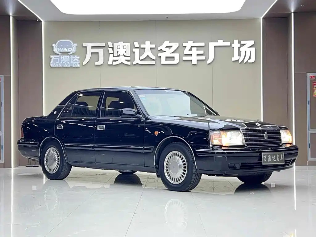 Toyota Crown 2001 3.0L AT