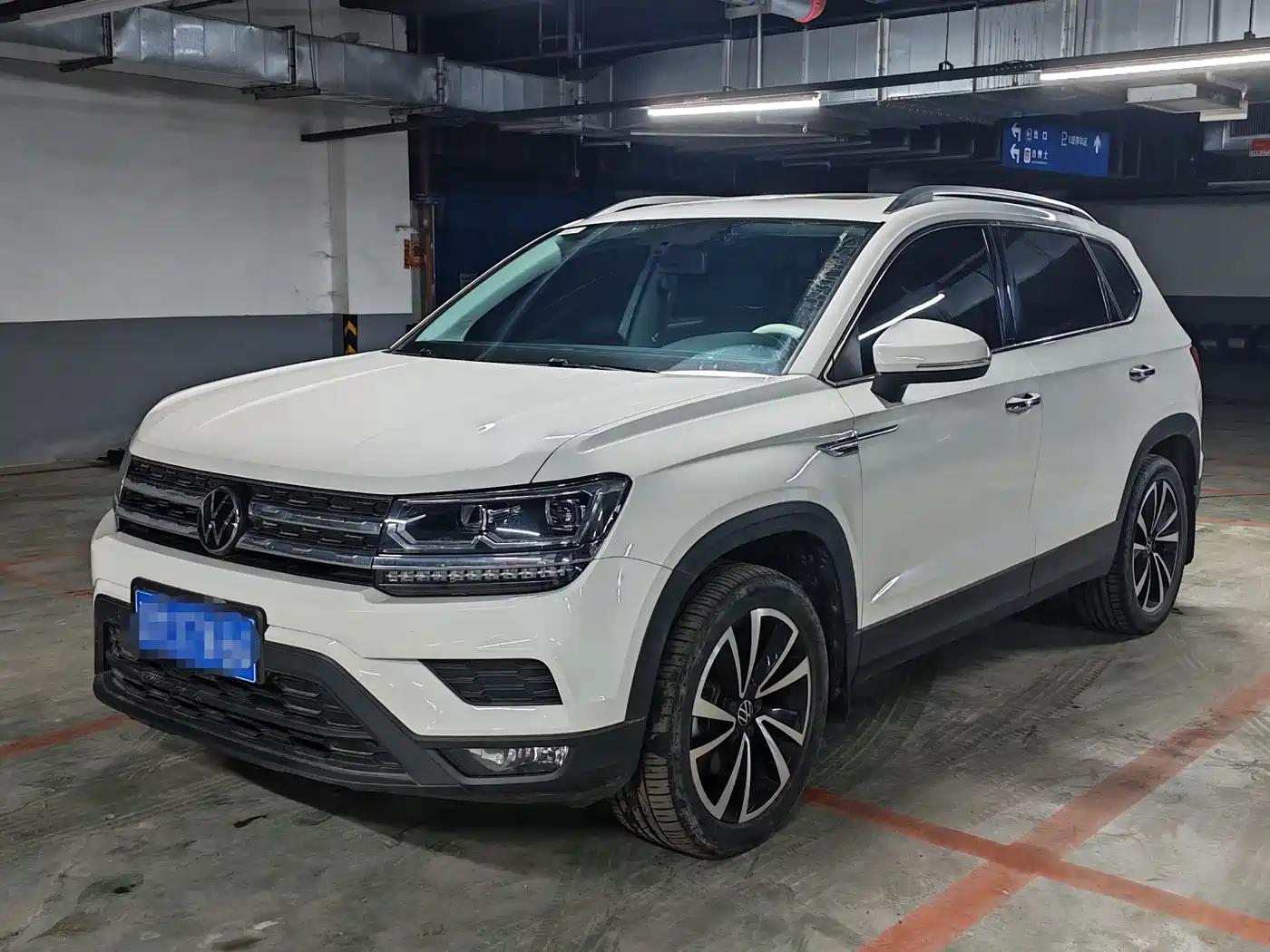 Volkswagen Tharu