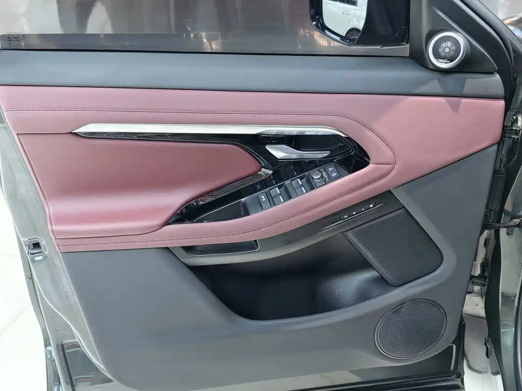 Land Rover Evoque — миниатюра 9