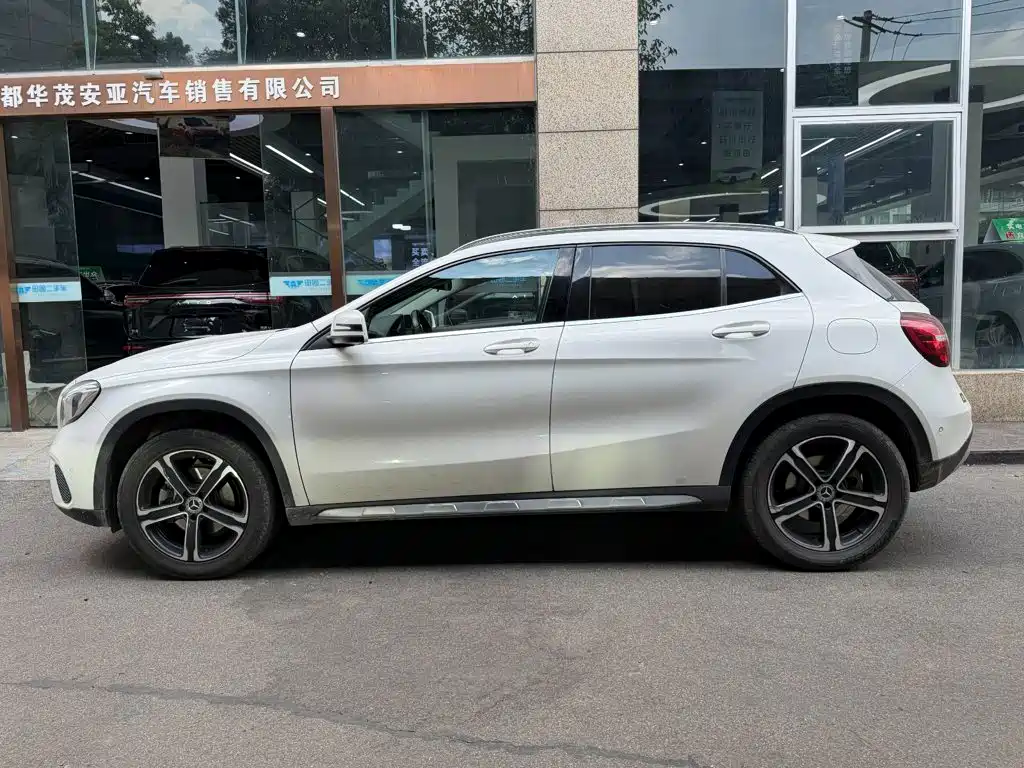 Mercedes-Benz GLA — миниатюра 3