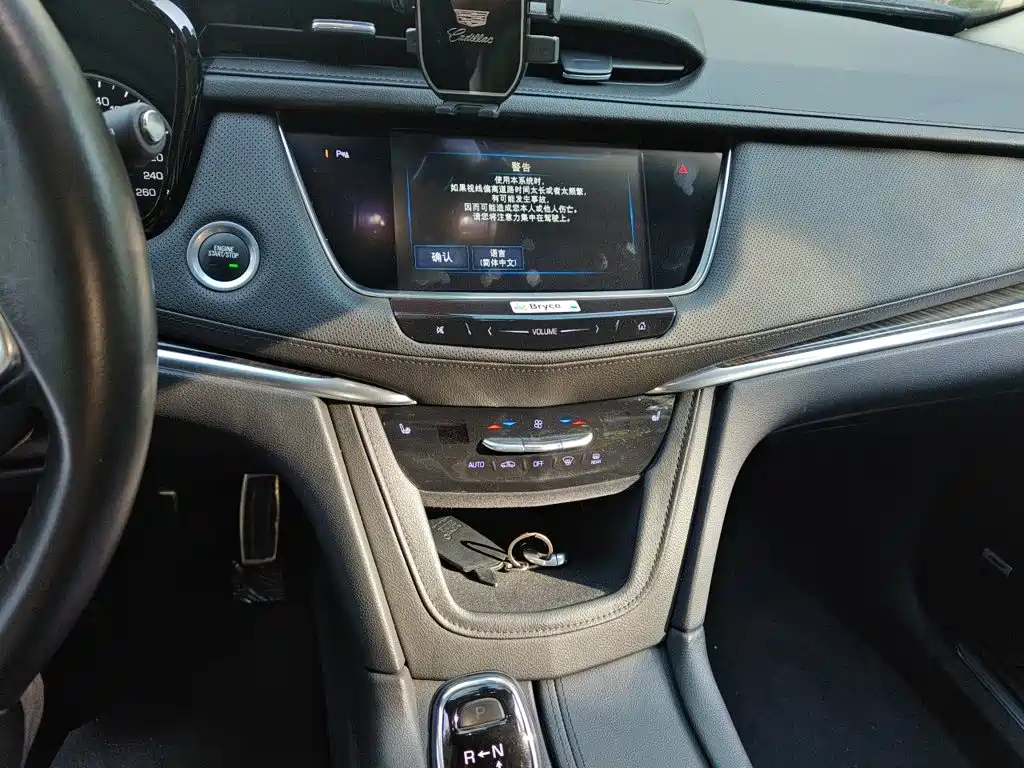 Cadillac XT5 — миниатюра 9