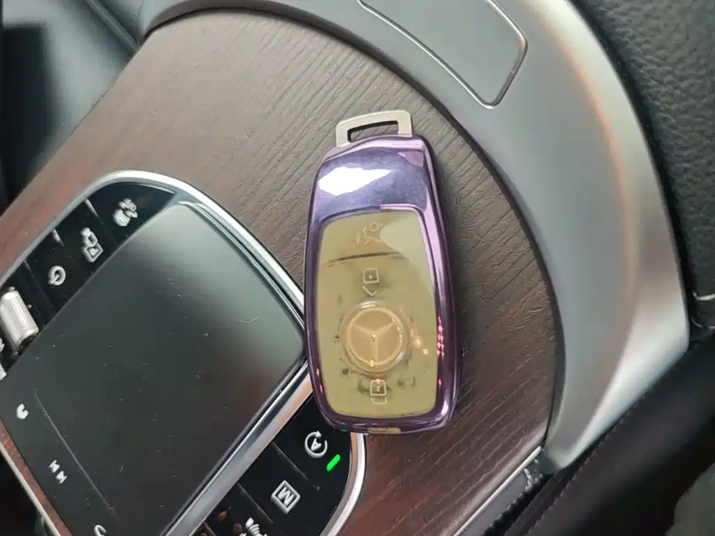 Mercedes-Benz GLC — миниатюра 9