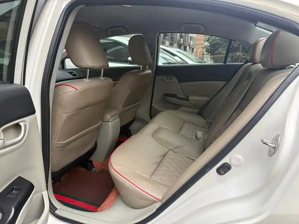 Honda Civic — миниатюра 6