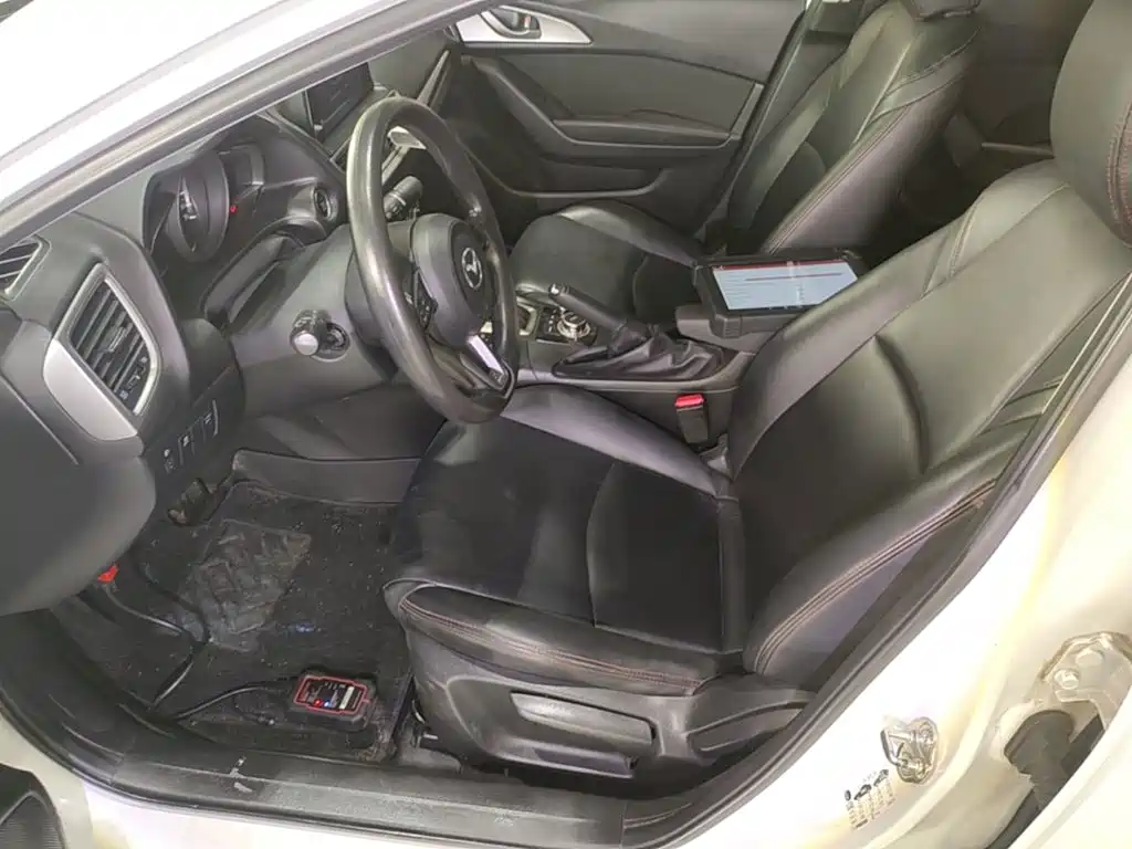 Mazda 3 Axela — миниатюра 15