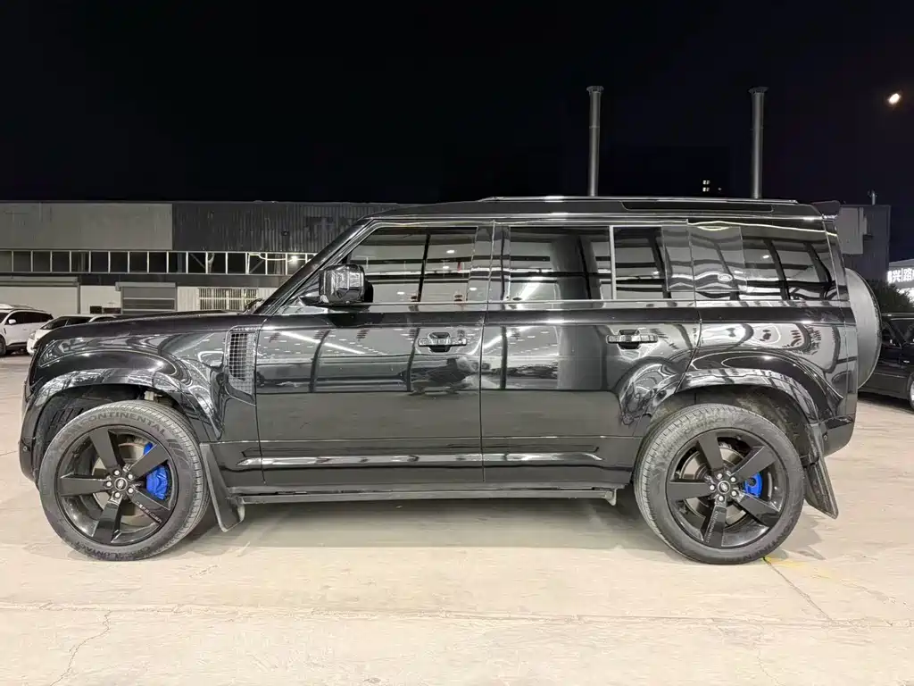 Land Rover Defender — миниатюра 3