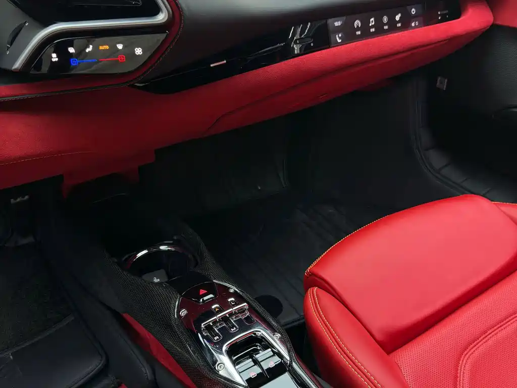 Ferrari 296 — миниатюра 13