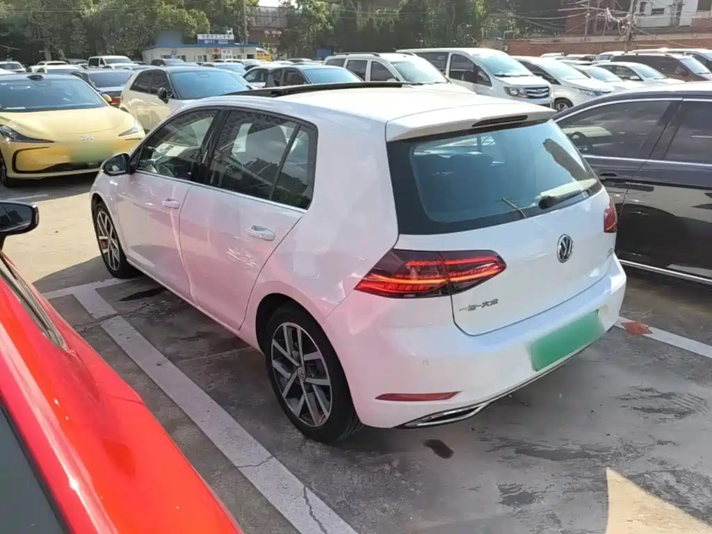 Volkswagen Golf — миниатюра 5