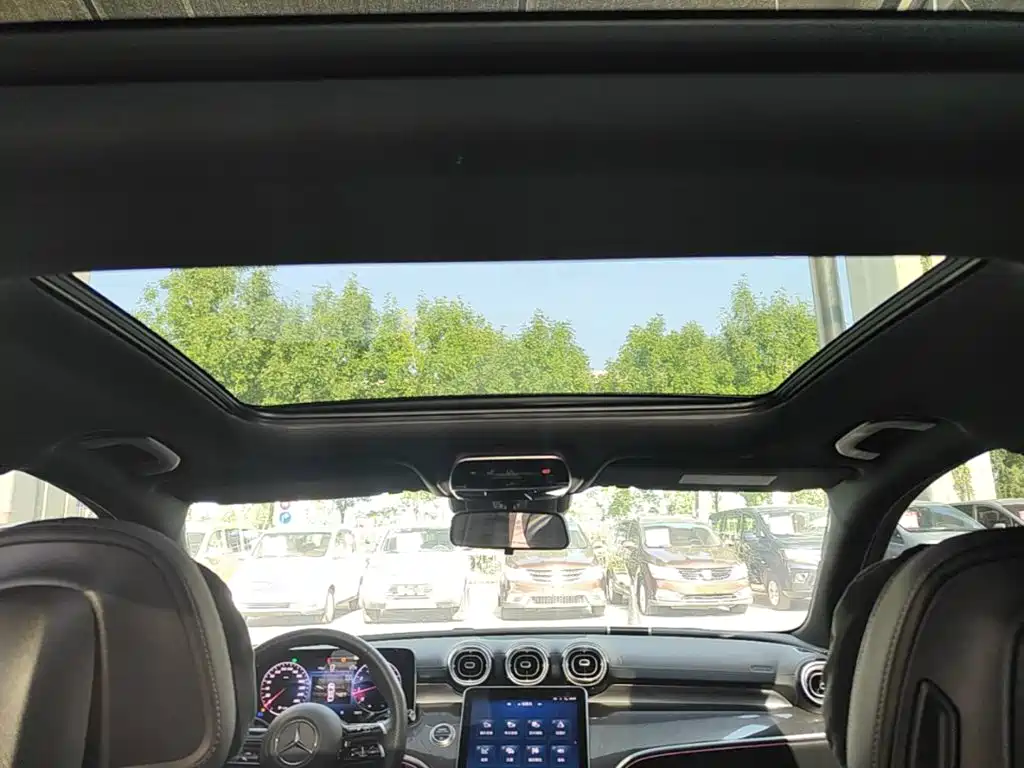 Mercedes-Benz C-Class — миниатюра 18