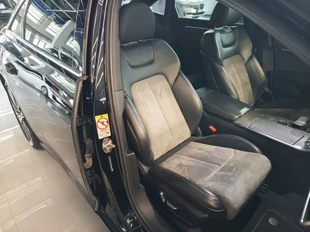 Audi A6L — миниатюра 25