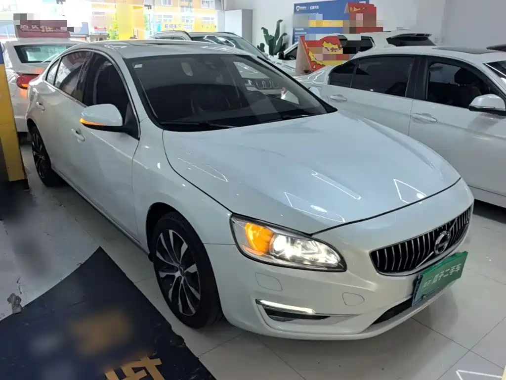 Volvo S60 — миниатюра 4