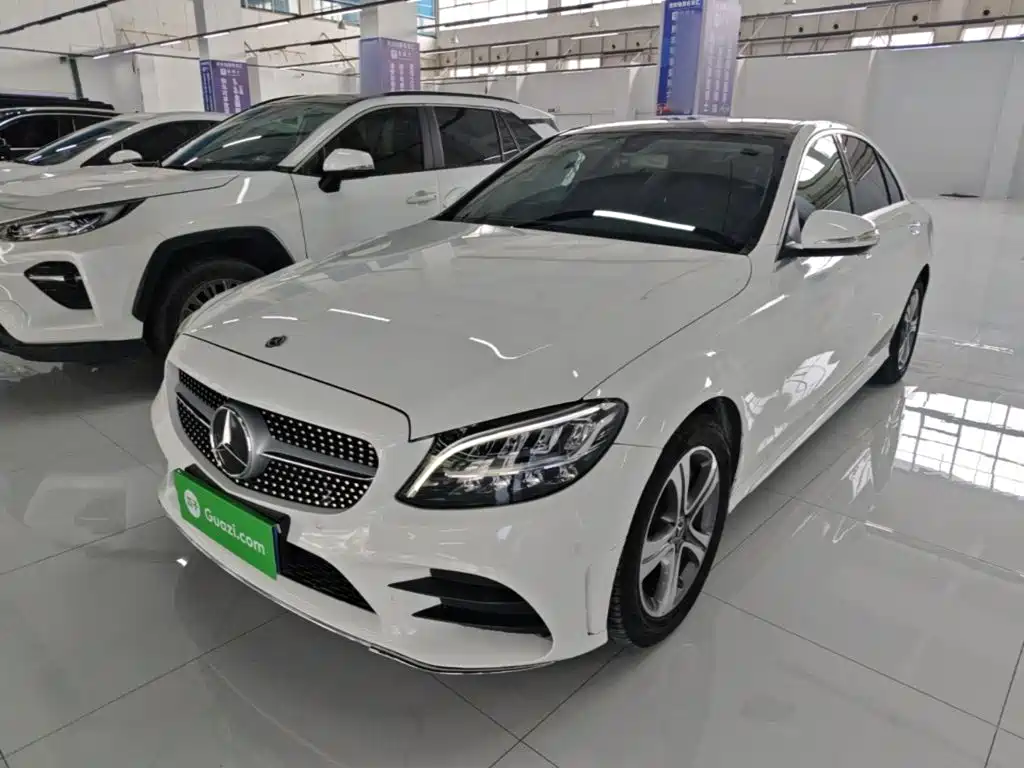 Mercedes-Benz C-Class — миниатюра 2