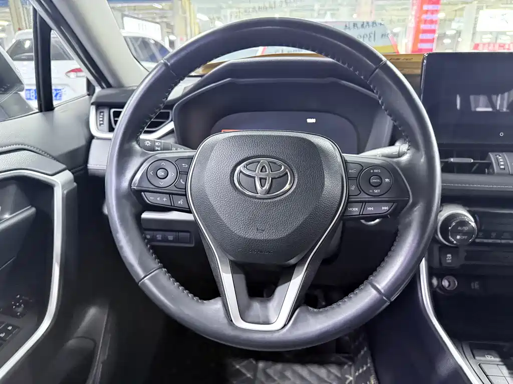 Toyota Wildlander — миниатюра 14