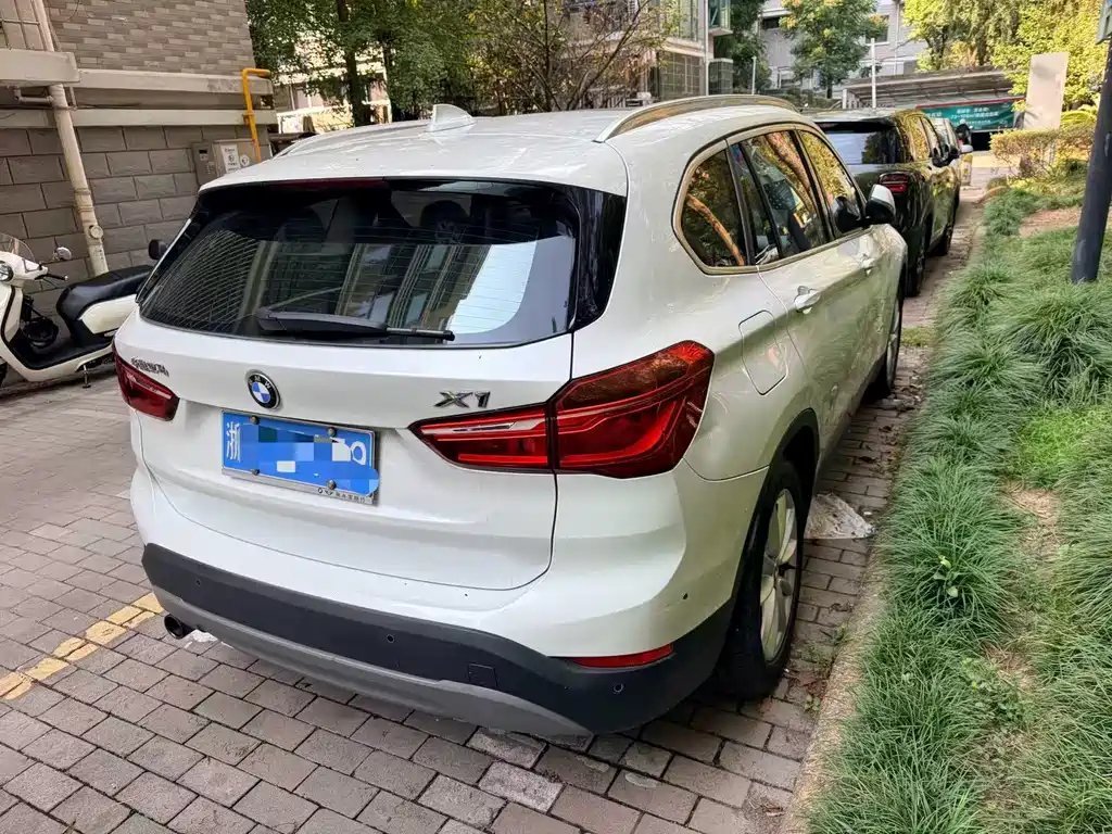 BMW X1 — миниатюра 5