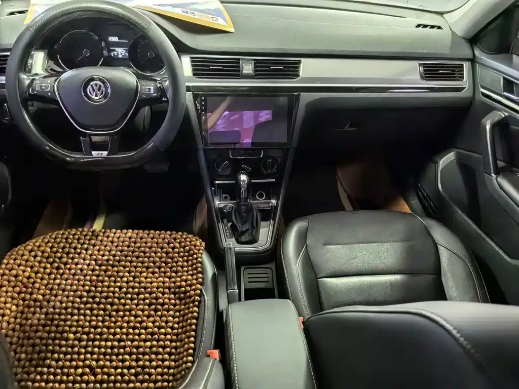 Volkswagen Bora — миниатюра 8