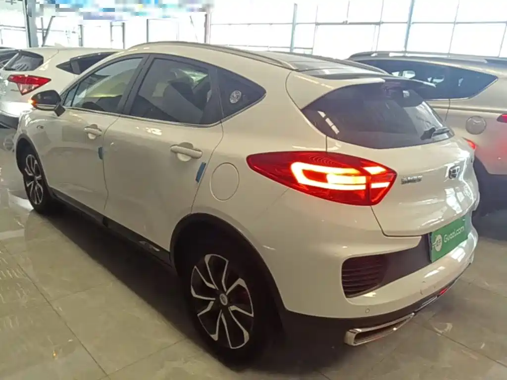 Geely Emgrand GS — миниатюра 5