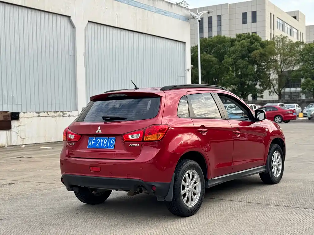 Mitsubishi ASX — миниатюра 10