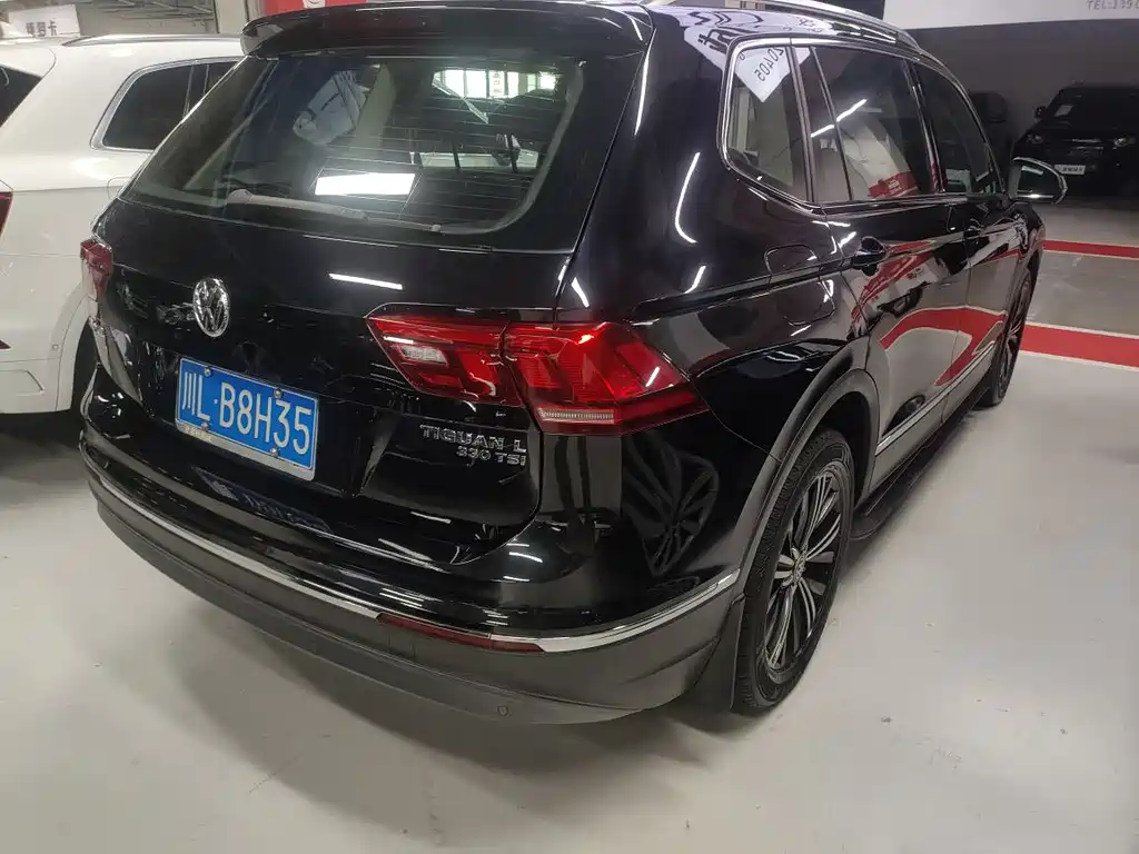 Volkswagen Tiguan L L 2019 330TSI AT Comfort VI
