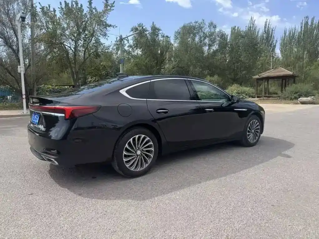 Buick LaCrosse — миниатюра 6
