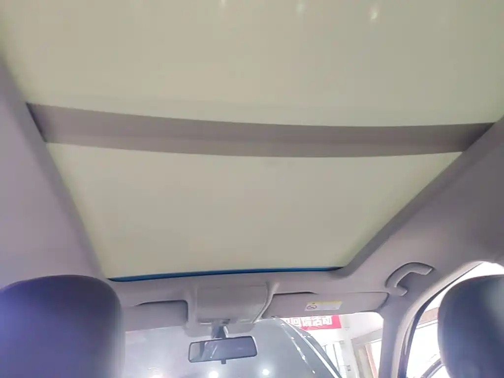 Volkswagen Tiguan L — миниатюра 18