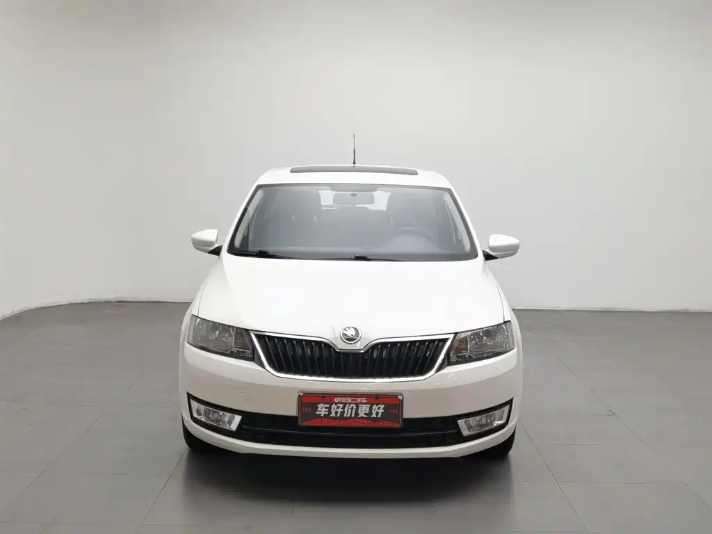 Skoda Rapid Spaceback — миниатюра 3