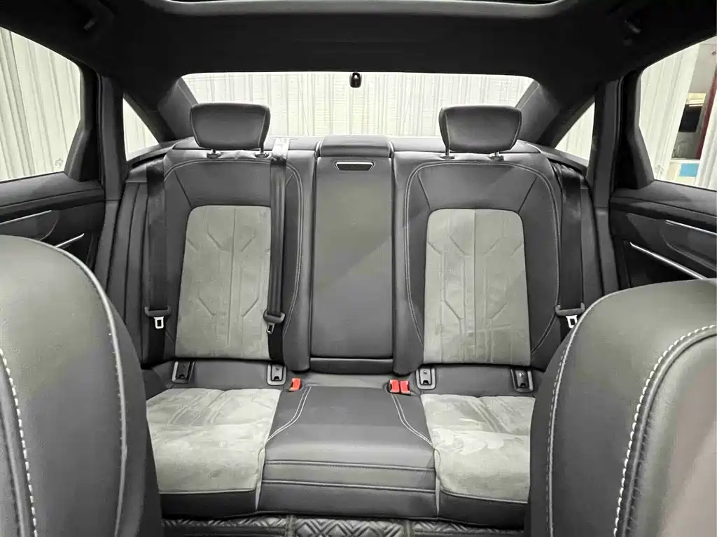 Audi A6L — миниатюра 9