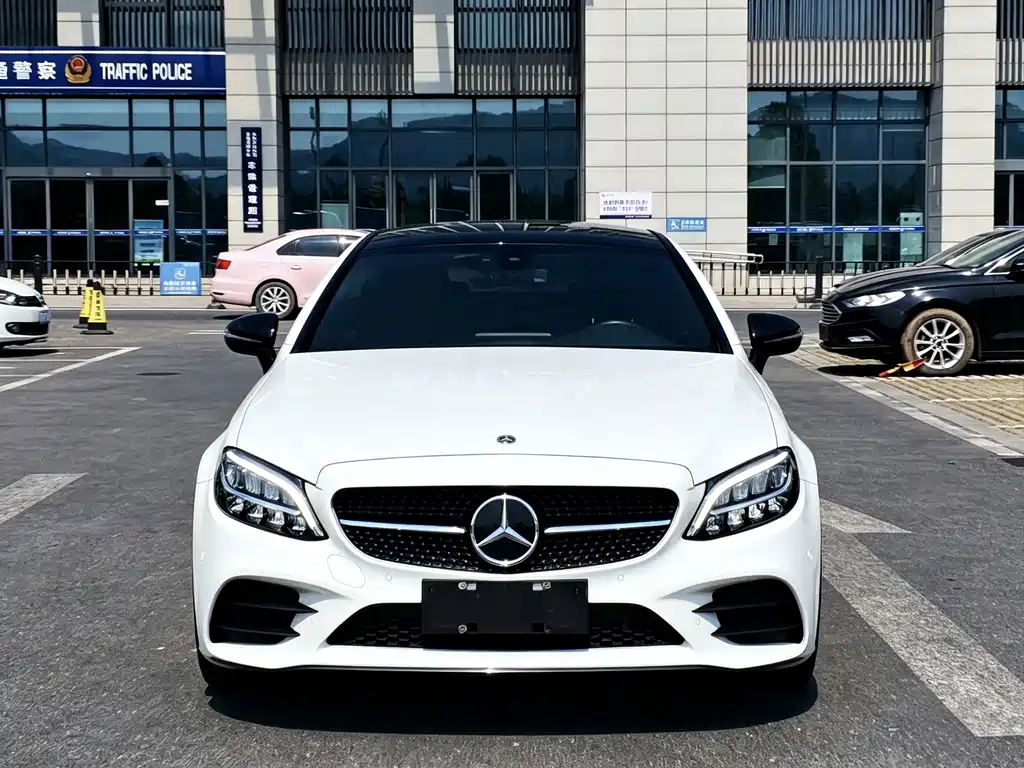 Mercedes-Benz C-Class (Import) — миниатюра 2