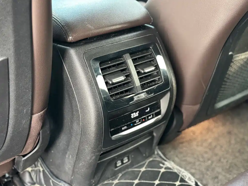 BMW X4 — миниатюра 10