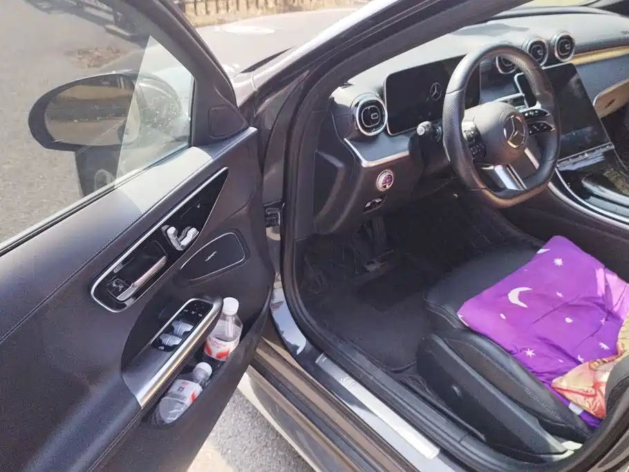 Mercedes-Benz C-Class — миниатюра 7