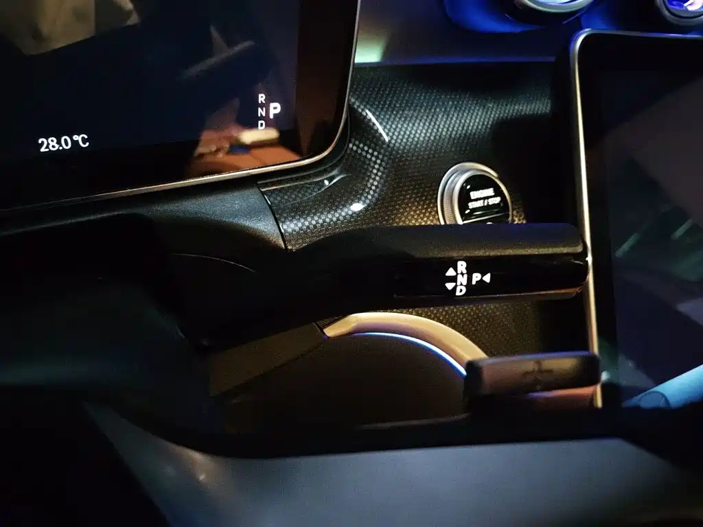 Mercedes-Benz C-Class — миниатюра 16