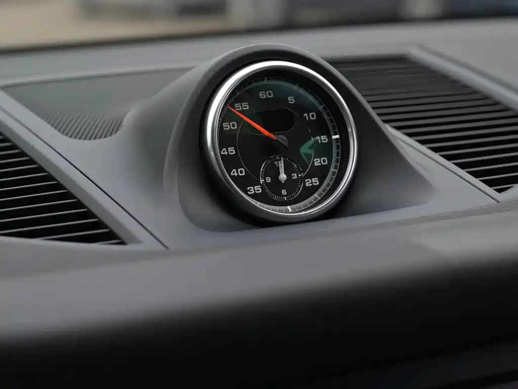 Porsche Macan — миниатюра 6